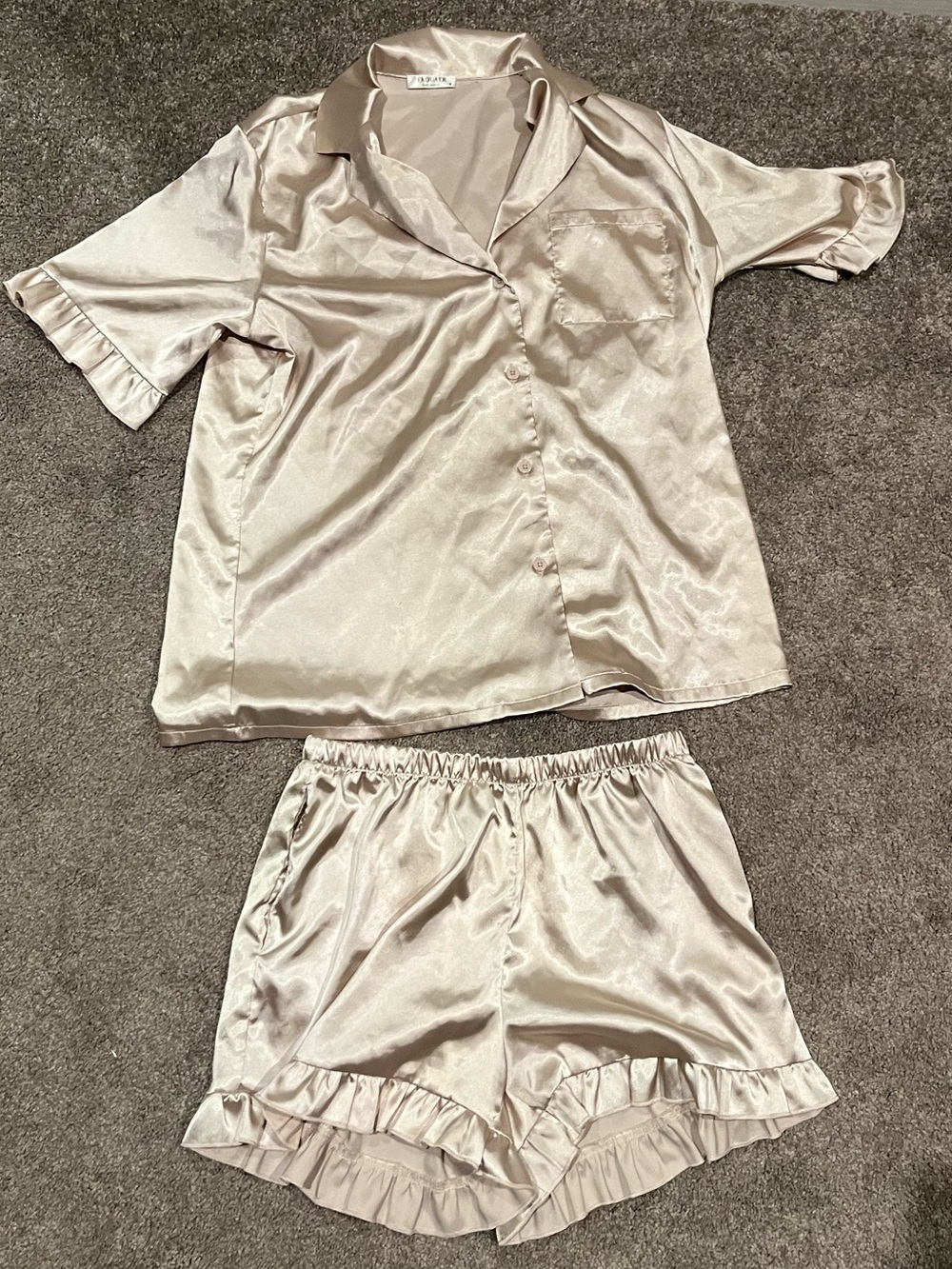 Ekouaer Luxury Satin Short Sleeve Pajama Set in Shiny Cream, Medium